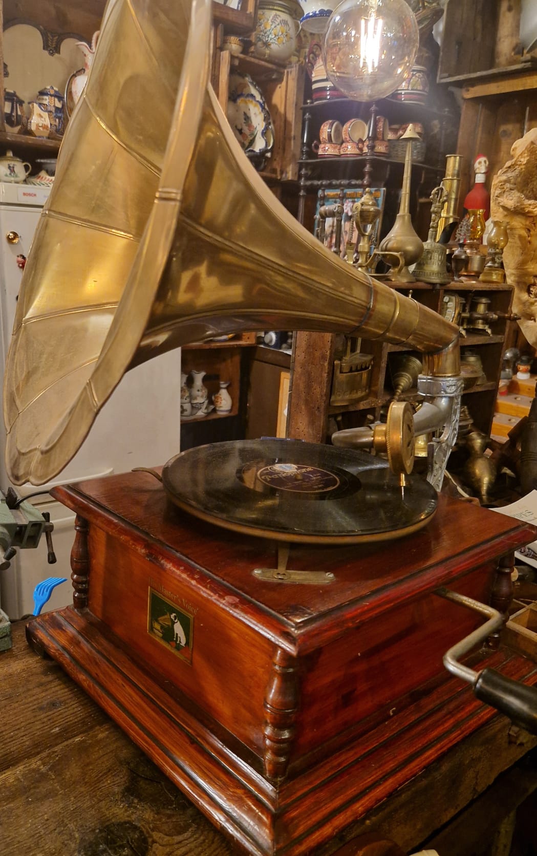 Phonograph